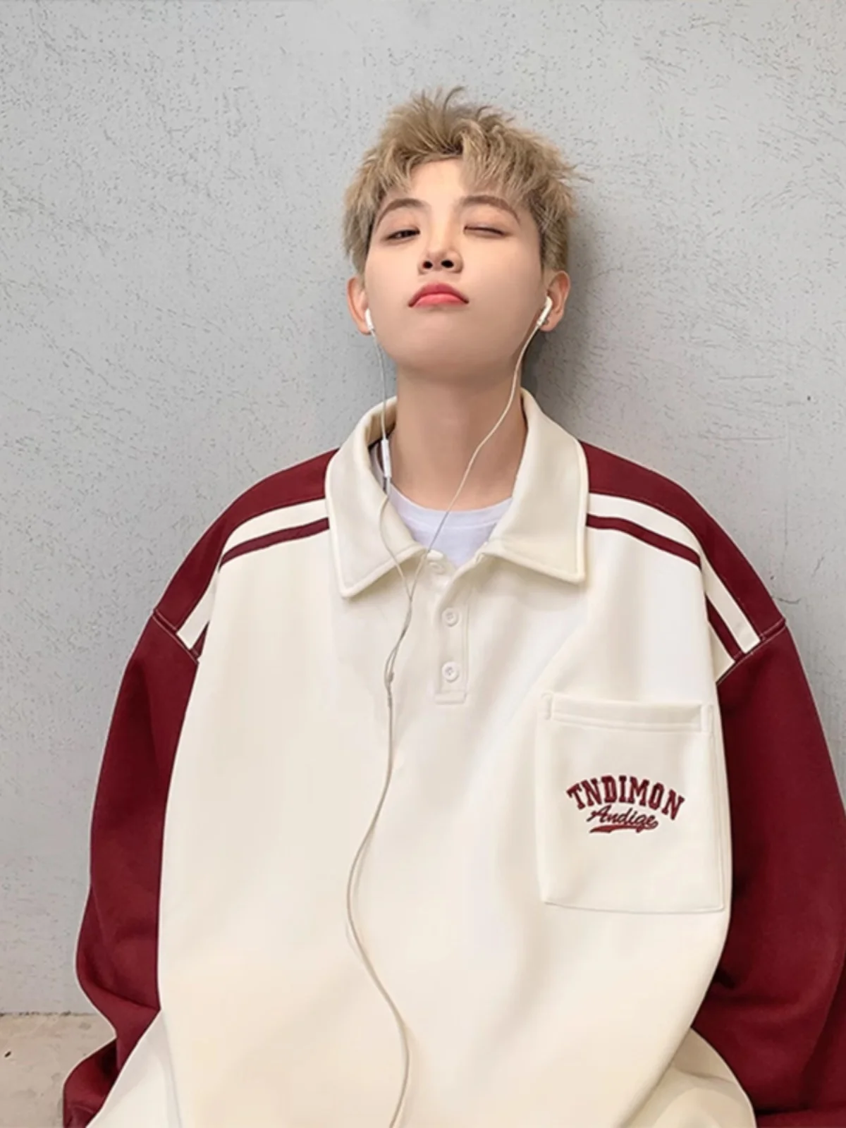 Ретро-американская толстовка-худи для мужчин, весенне-осенняя, оверсайз, в университетском стиле, плотная, для пар, повседневная одежда
Ретро-американская толстовка-худи для мужчин, весенне-осенняя, оверсайз, в университетском стиле, плотная, для пар, повседневная одежда