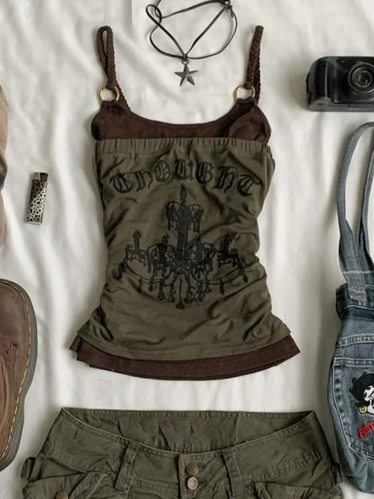 BaoYao Girl Original Brown Twist Strap Crop Top Set Women's Fashionable Summer Outfit Two-Piece Set Cotton Blend Comfortable
BaoYao Girl Original Brown Twist Strap Crop Top Set Women's Fashionable Summer Outfit Two-Piece Set Cotton Blend Comfortable