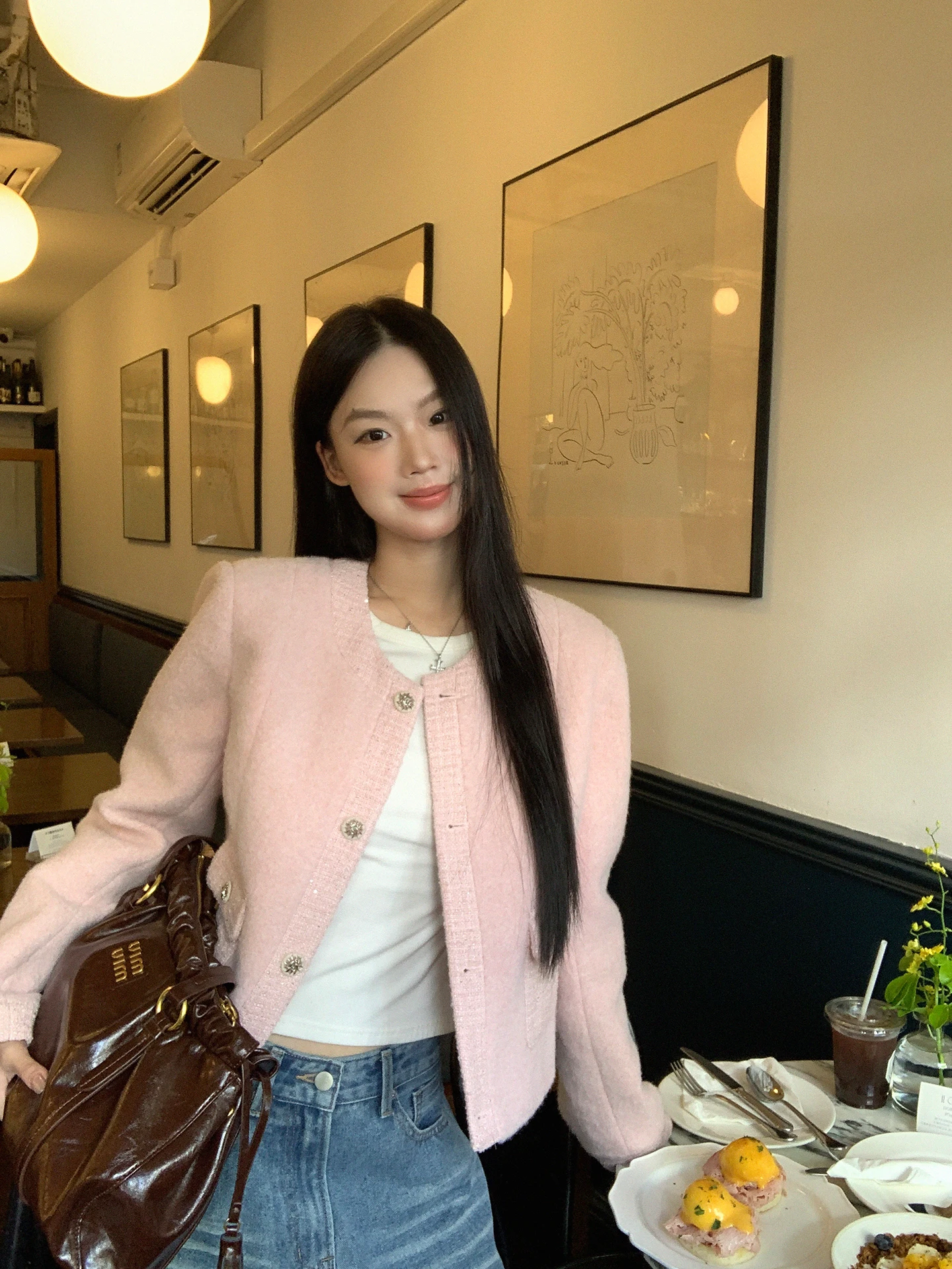 Розовый ort, повседневная верхняя одежда, женское пальто Faion, новинка 202, осеннее корейское круглое пальто на пуговицах из полиэфирного волокна
Розовый ort, повседневная верхняя одежда, женское пальто Faion, новинка 202, осеннее корейское круглое пальто на пуговицах из полиэфирного волокна