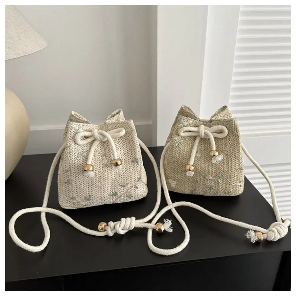 Woven Straw Shoulder Bags Fashion Summer Beach Large Capacity Bucket Bag Drawstring Crossbody Bags
Woven Straw Shoulder Bags Fashion Summer Beach Large Capacity Bucket Bag Drawstring Crossbody Bags