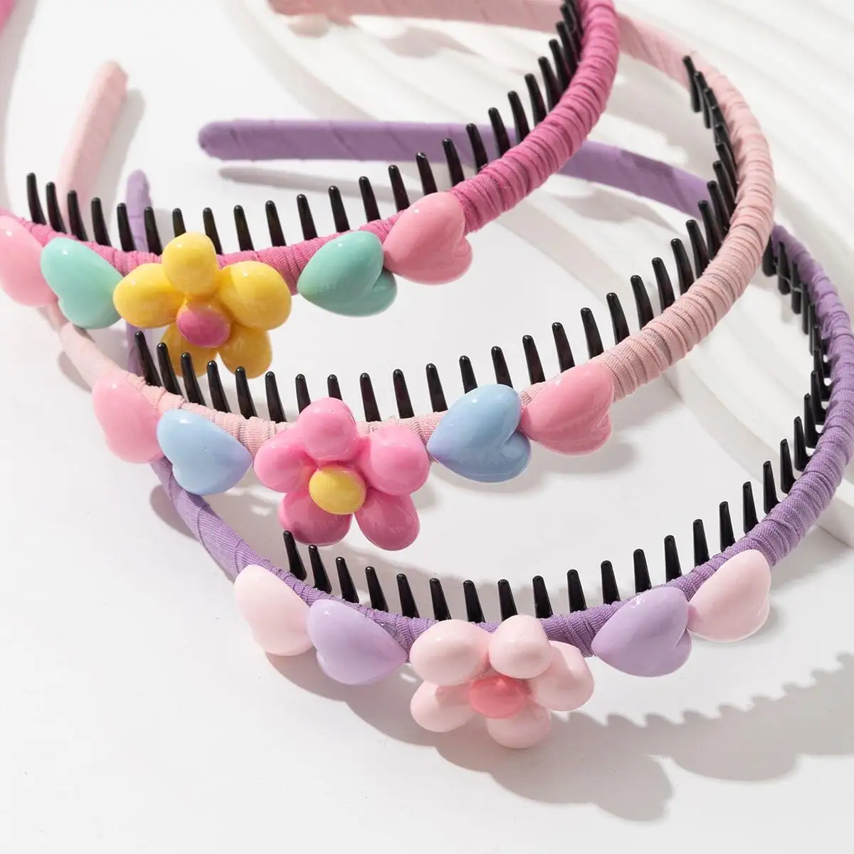 3pcs/Set Cute Girl's Headband Hair Accessories, Hairclips With Teeth Non-Slip Heart Flower Headband
3pcs/Set Cute Girl's Headband Hair Accessories, Hairclips With Teeth Non-Slip Heart Flower Headband
