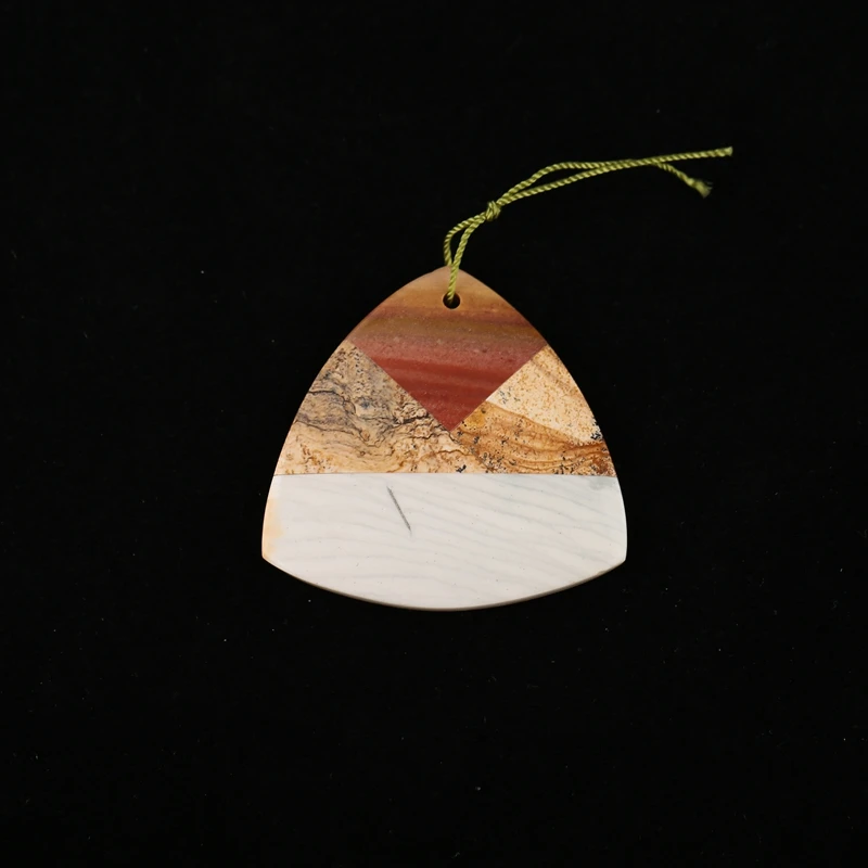 Картина из океанской яшмы ручной работы, подвеска из яшмы Mookite Jasper Intarsia для ожерелья - 46x48x5 мм 19 г - уникальные ювелирные изделия, очаровательный подарок
Картина из океанской яшмы ручной работы, подвеска из яшмы Mookite Jasper Intarsia для ожерелья - 46x48x5 мм 19 г - уникальные ювелирные изделия, очаровательный подарок