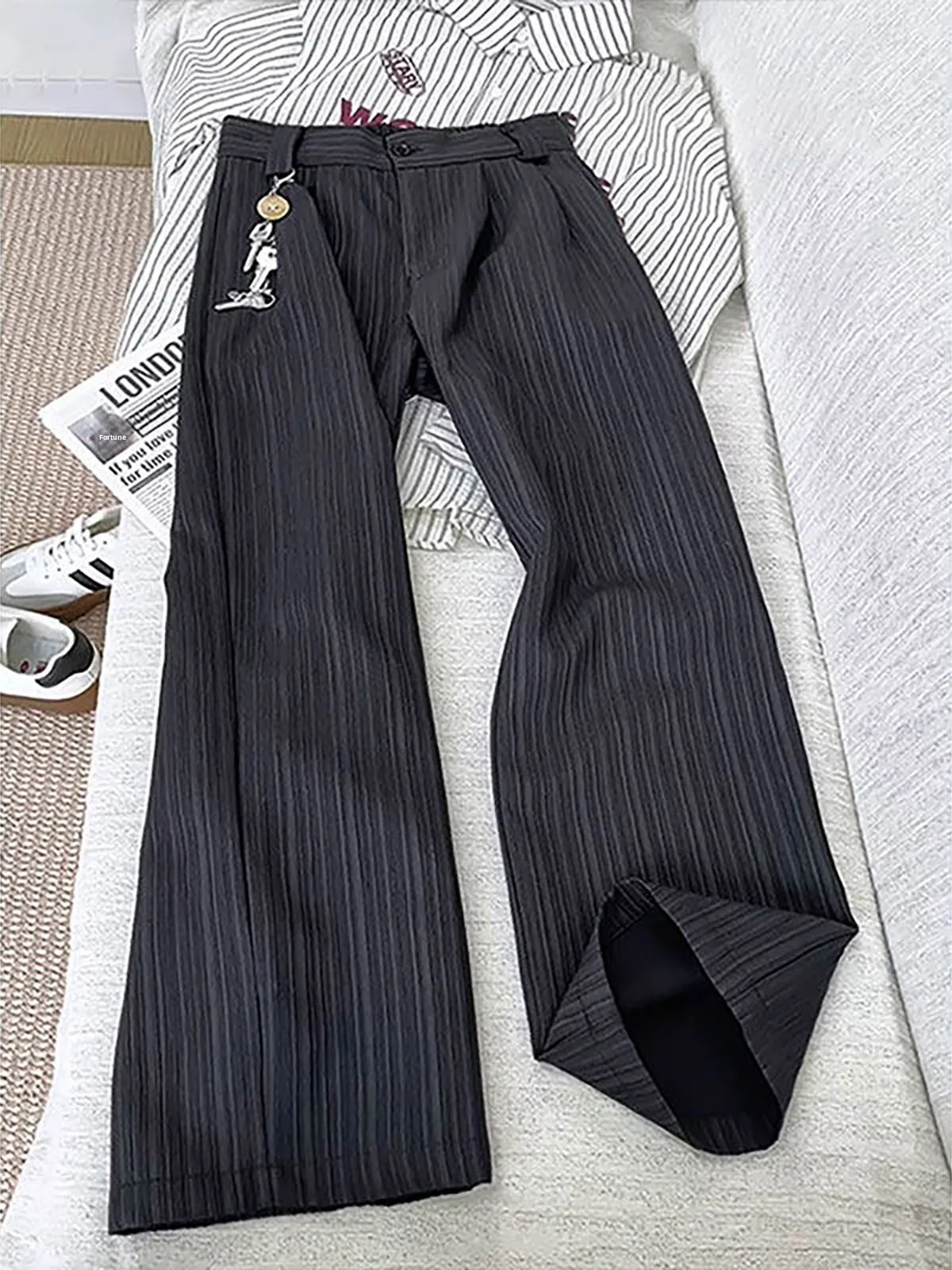 Business Casual Straight Leg Black Stripe Pants Men's Fashion Slim Fit Drapey Suit Trousers Teenager Summer Casual Wear
Business Casual Straight Leg Black Stripe Pants Men's Fashion Slim Fit Drapey Suit Trousers Teenager Summer Casual Wear