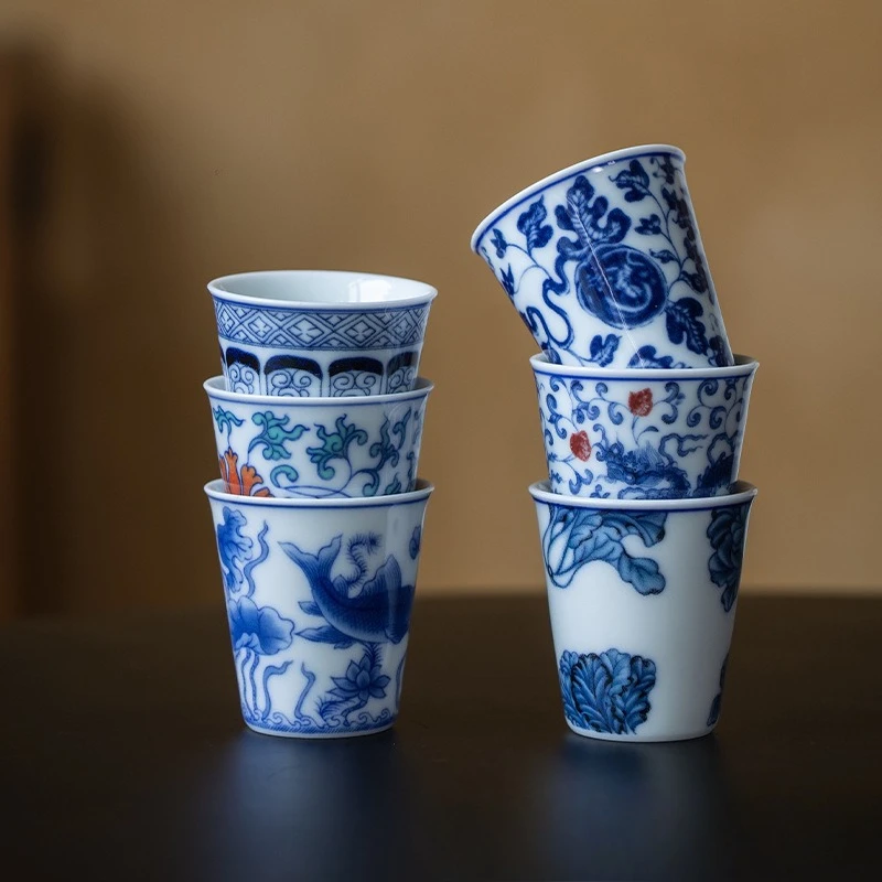 40ML Hand-painted Blue and White Tea Cup Ceramic Handmade Antique Tangled Lotus Master Cup Special Tea Cup for Grass Pattern
40ML Hand-painted Blue and White Tea Cup Ceramic Handmade Antique Tangled Lotus Master Cup Special Tea Cup for Grass Pattern