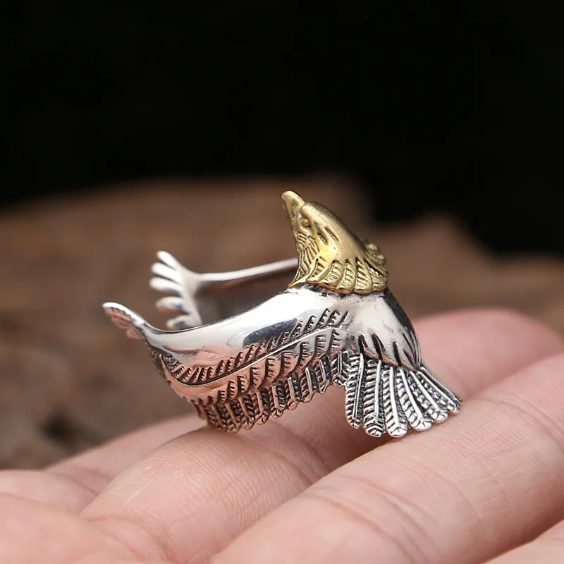 S925 sterling silver ornament vintage Thai silver domineering golden eagle head personality Flying Eagle ring men's rings
S925 sterling silver ornament vintage Thai silver domineering golden eagle head personality Flying Eagle ring men's rings