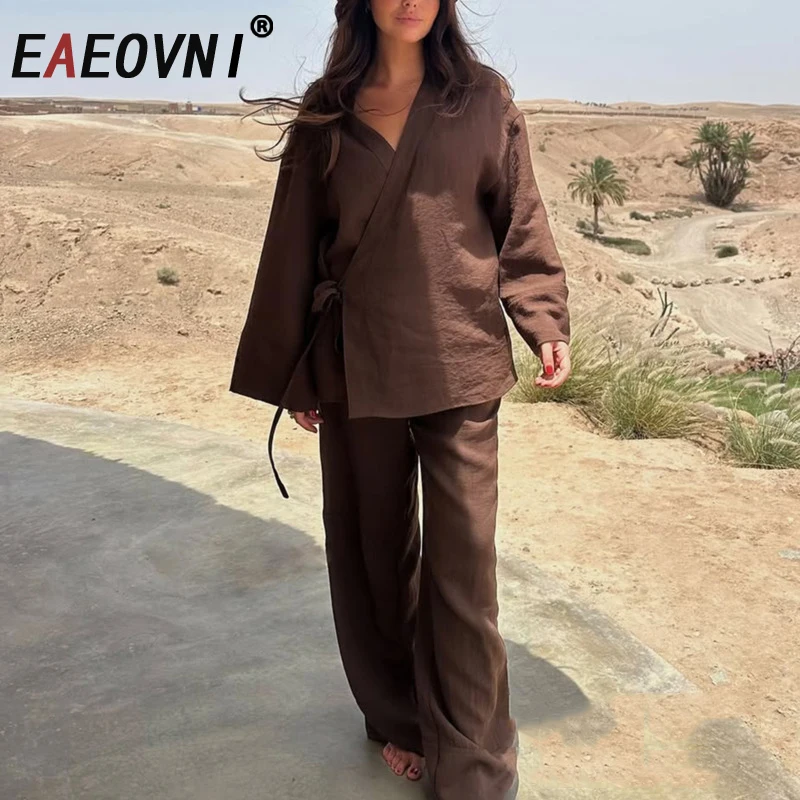 EAEOVNI Solid Color Women Two Piece Set Casual Linen V Neck Lace-up Design Blouse Tops + Long Pants Loose Fashion 2025 New
EAEOVNI Solid Color Women Two Piece Set Casual Linen V Neck Lace-up Design Blouse Tops + Long Pants Loose Fashion 2025 New