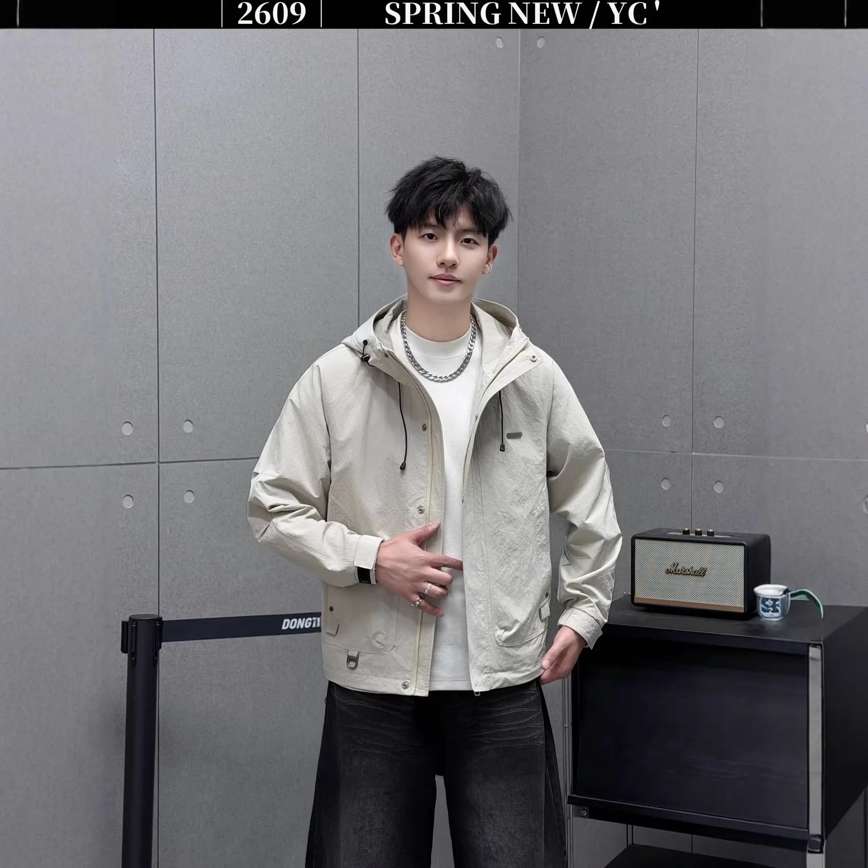 Men's Faionable Casual Hooded Jaet Coat Stand Collar Versatile Spring Autumn High-End Simple Sle Long Sve Stand Fit
Men's Faionable Casual Hooded Jaet Coat Stand Collar Versatile Spring Autumn High-End Simple Sle Long Sve Stand Fit
