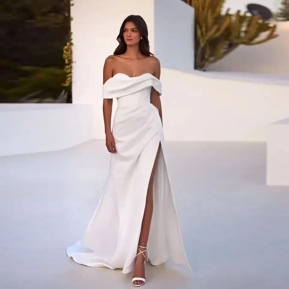 Customized Off-Shoulder Satin Pleated Sheath Wedding Dress Backless Lace up Wedding Gown Court with Side Split Vestido Novias
Customized Off-Shoulder Satin Pleated Sheath Wedding Dress Backless Lace up Wedding Gown Court with Side Split Vestido Novias