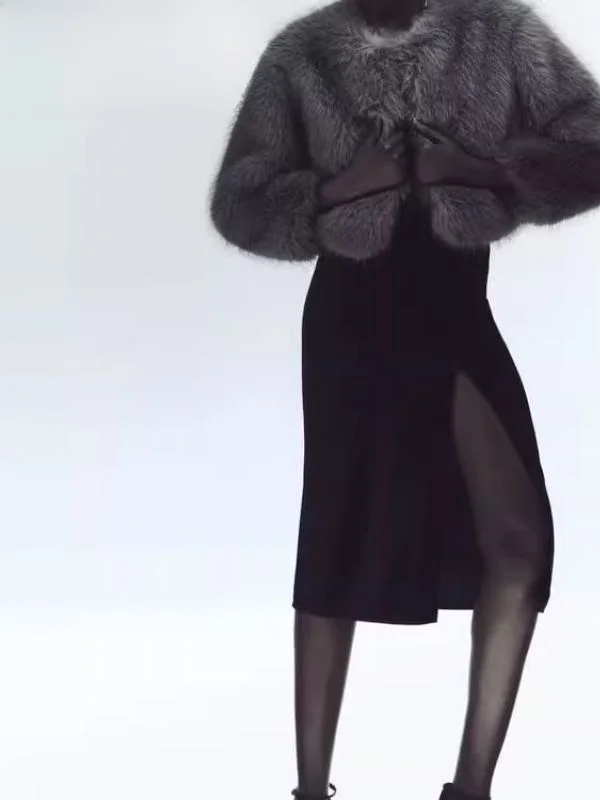 Fall 2025 New Women's ort Jaet Coat Artificial Fur Effect Loose Fit Long Sve Regular Length No Hat Included
Fall 2025 New Women's ort Jaet Coat Artificial Fur Effect Loose Fit Long Sve Regular Length No Hat Included