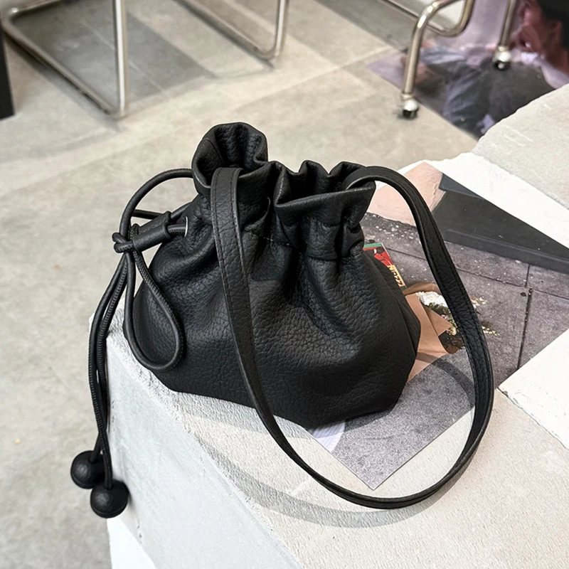 Brand Drawstring Lychee-textured Crossbody Bag Korean Multi-color Leather Shoulder Bag Casual Versatile Lipstick Coin Purse New
Brand Drawstring Lychee-textured Crossbody Bag Korean Multi-color Leather Shoulder Bag Casual Versatile Lipstick Coin Purse New