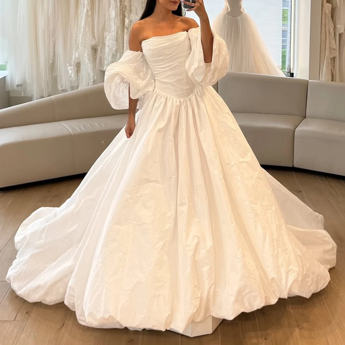 Simple Long Puffy Sleeve Ball Gown Wedding Dresses With Train A Line Satin Strapless Bridal Party Gown For Women Vestidos Novia
Simple Long Puffy Sleeve Ball Gown Wedding Dresses With Train A Line Satin Strapless Bridal Party Gown For Women Vestidos Novia
