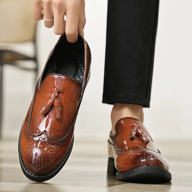 Luxury Brand European Style Men's Casual Leather Black Slip-on Wedding Party Flat Tassel Loafer Business Affairs Oxford Shoes
Luxury Brand European Style Men's Casual Leather Black Slip-on Wedding Party Flat Tassel Loafer Business Affairs Oxford Shoes