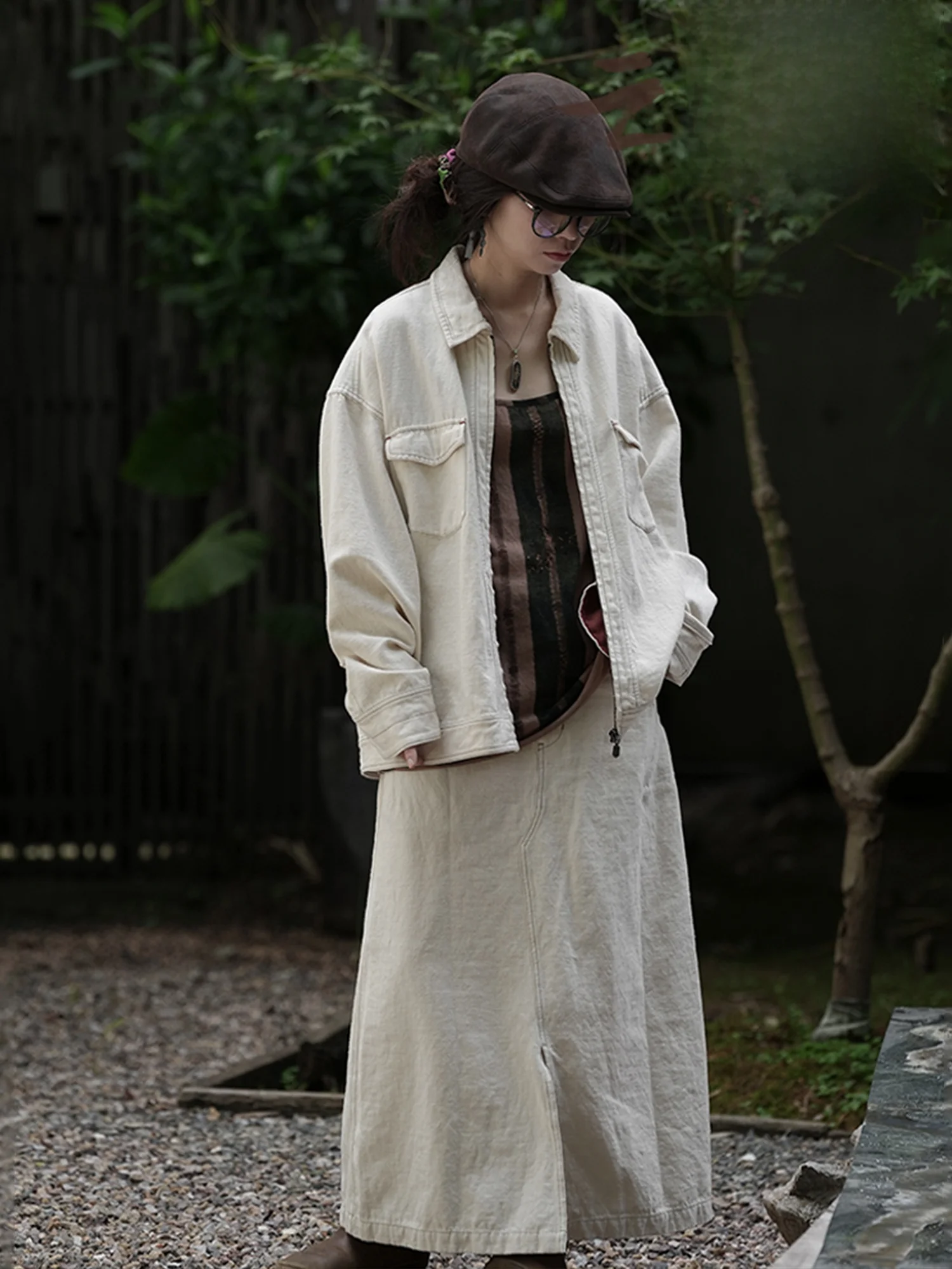 PengPengHome 08 Haax Хлопковая винтажная юбка с разрезом, приталенная, художественного дизайна, для повседневной носки, со средней талией, прямая, миди, в форме трубки
PengPengHome 08 Haax Хлопковая винтажная юбка с разрезом, приталенная, художественного дизайна, для повседневной носки, со средней талией, прямая, миди, в форме трубки