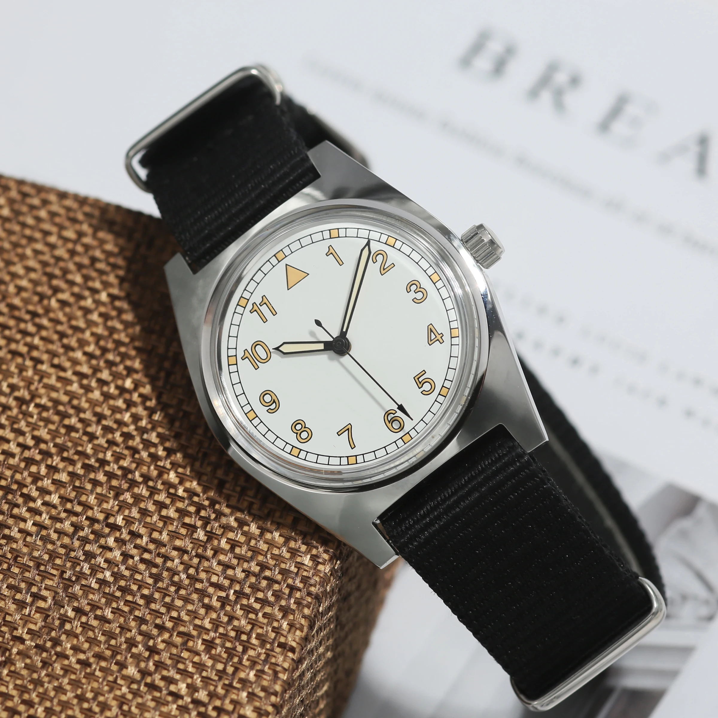 Мужские винтажные часы-пилот Shanghai 8120 36 мм с китайским механическим механизмом, подарок на праздник, наручные часы
Мужские винтажные часы-пилот Shanghai 8120 36 мм с китайским механическим механизмом, подарок на праздник, наручные часы