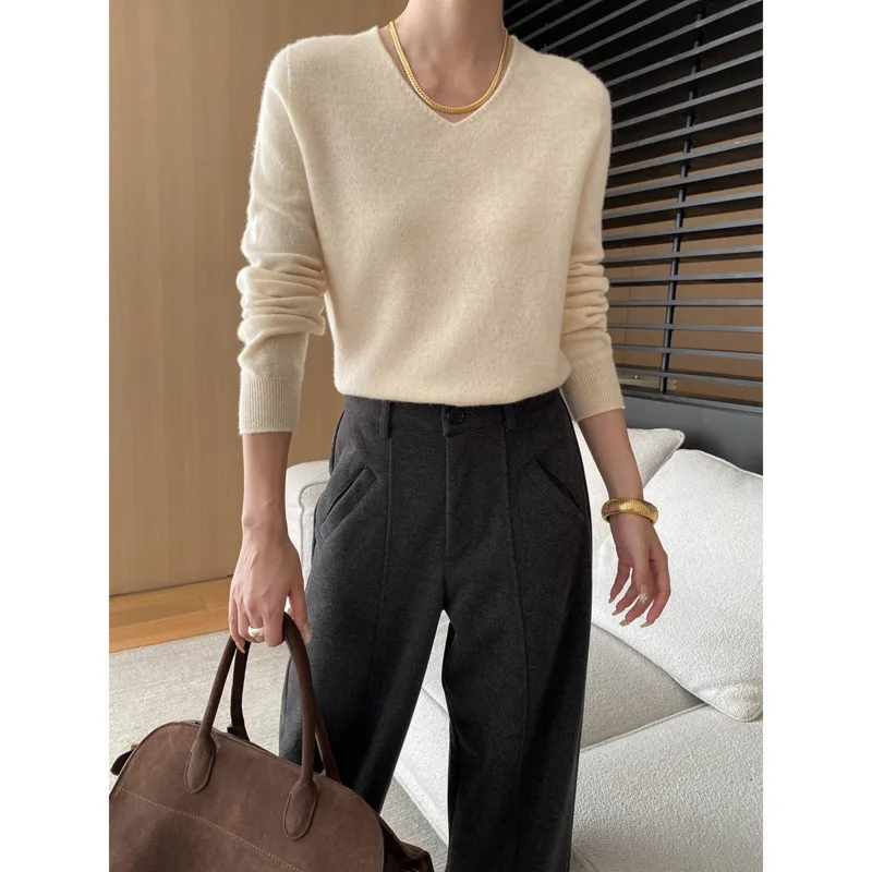 Autumn Winter Pure Wool Sweater Women V-neck Loose Long Sleeve Solid Color Basic Knitted Tops
Autumn Winter Pure Wool Sweater Women V-neck Loose Long Sleeve Solid Color Basic Knitted Tops
