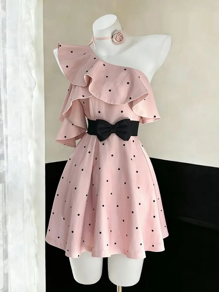 Summer Pink French Vintage Elegant Woman Dress Irregular Bow High Waist Puffy Mini Dress Female Chic Korean Pupolar Clothes 2026
Summer Pink French Vintage Elegant Woman Dress Irregular Bow High Waist Puffy Mini Dress Female Chic Korean Pupolar Clothes 2026