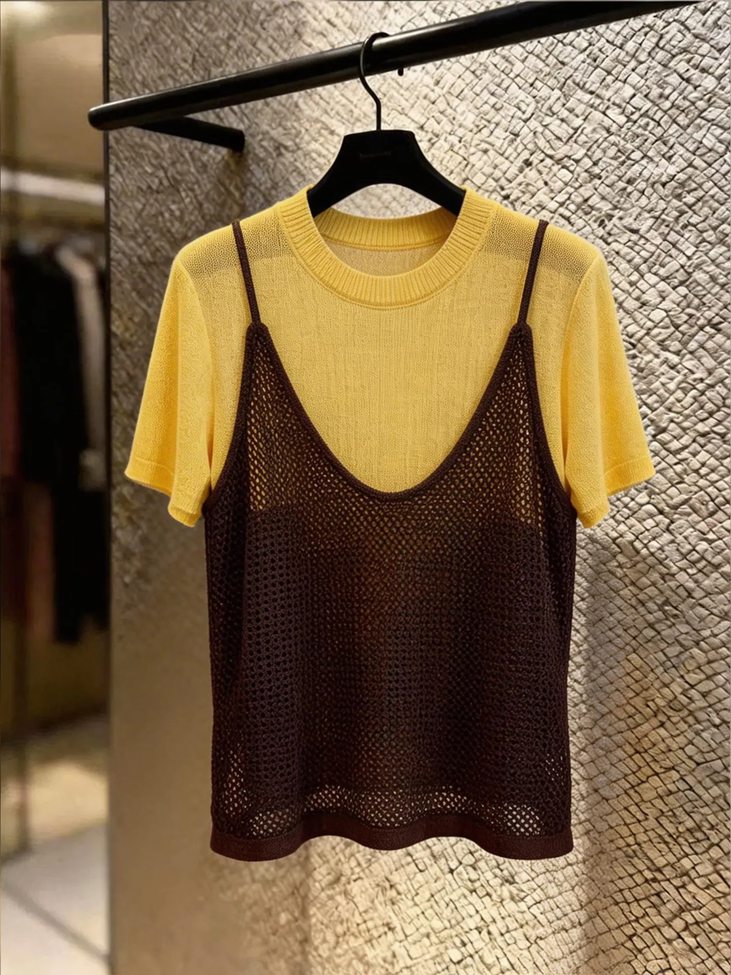 Spring Summer New Style Women's Knitted Short Sleeve Top Yellow High Waist Commute Style Layering Vest Korean Version
Spring Summer New Style Women's Knitted Short Sleeve Top Yellow High Waist Commute Style Layering Vest Korean Version
