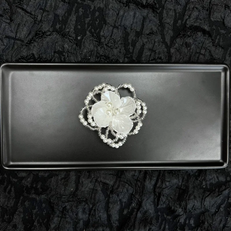 Premium Crystal Tassel Shoe Buckle with Beaded Sequined Flower for Clogs Ornate Lightweight Sparkly Shoe Charms Decor
Premium Crystal Tassel Shoe Buckle with Beaded Sequined Flower for Clogs Ornate Lightweight Sparkly Shoe Charms Decor