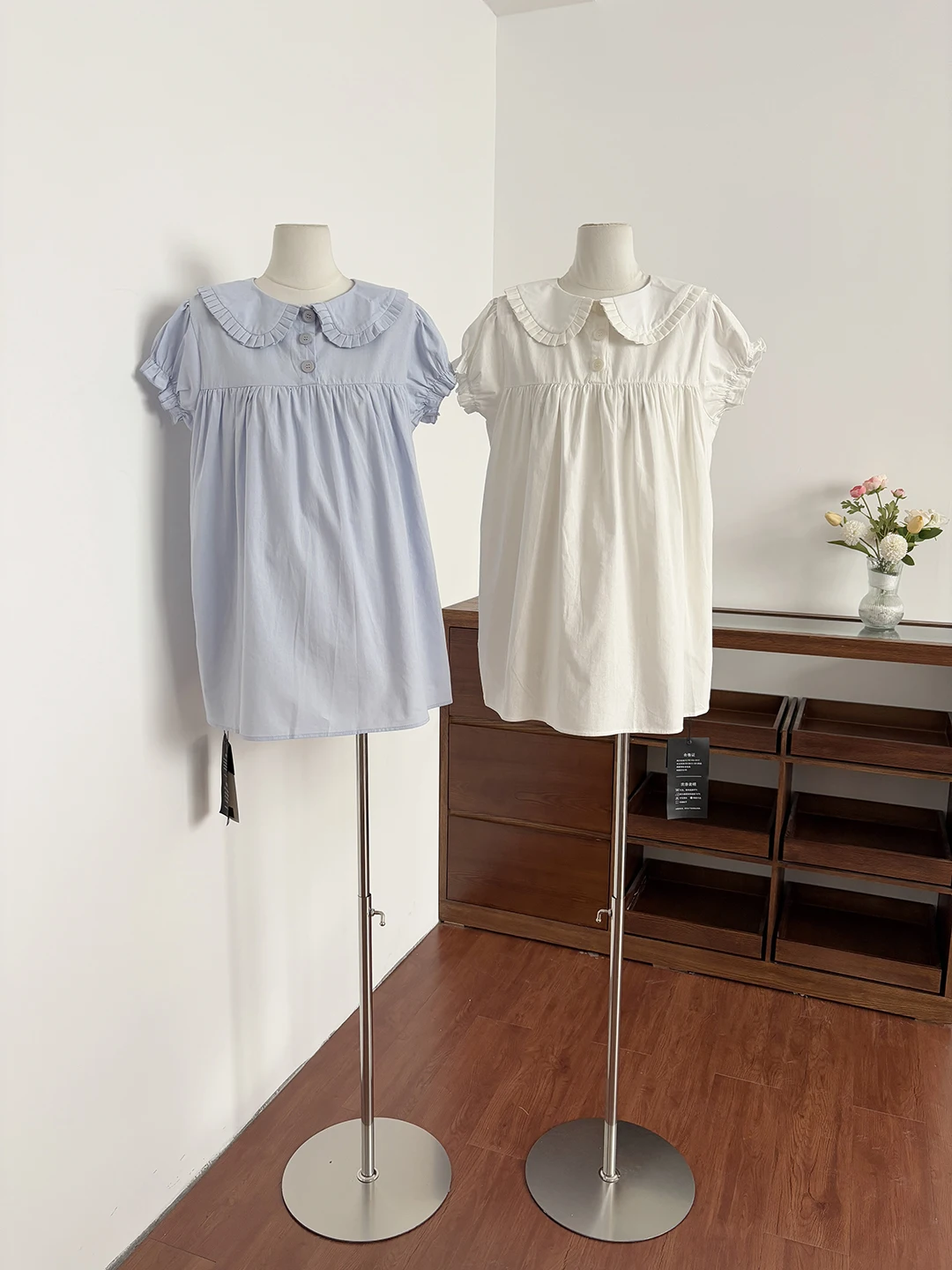 Korean Style Sweet Doll Collar Bubble Sleeve Shirt Women's Loose Slimming Summer New Arrival Versatile Mid-Length Top
Korean Style Sweet Doll Collar Bubble Sleeve Shirt Women's Loose Slimming Summer New Arrival Versatile Mid-Length Top
