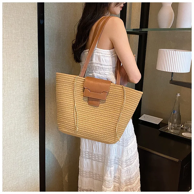 Soft, Durable, Versatile Rectangular Shoulder Tote Bag for Women: Large Capacity, Perfect for Commuting
Soft, Durable, Versatile Rectangular Shoulder Tote Bag for Women: Large Capacity, Perfect for Commuting