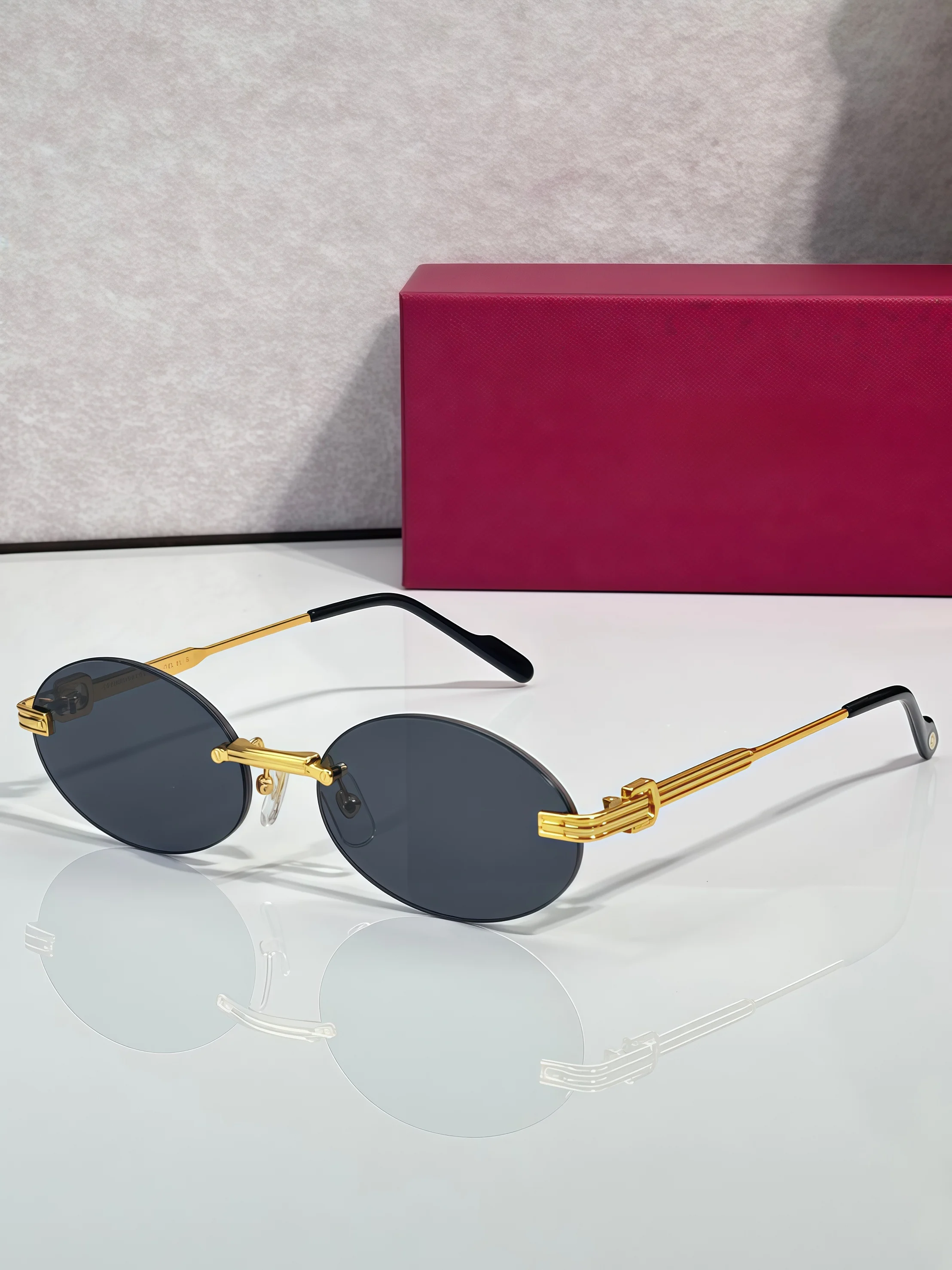 Premium Round Rimless Titanium Sunglasses High Quality UV400 Fashion Unisex 55-18
Premium Round Rimless Titanium Sunglasses High Quality UV400 Fashion Unisex 55-18