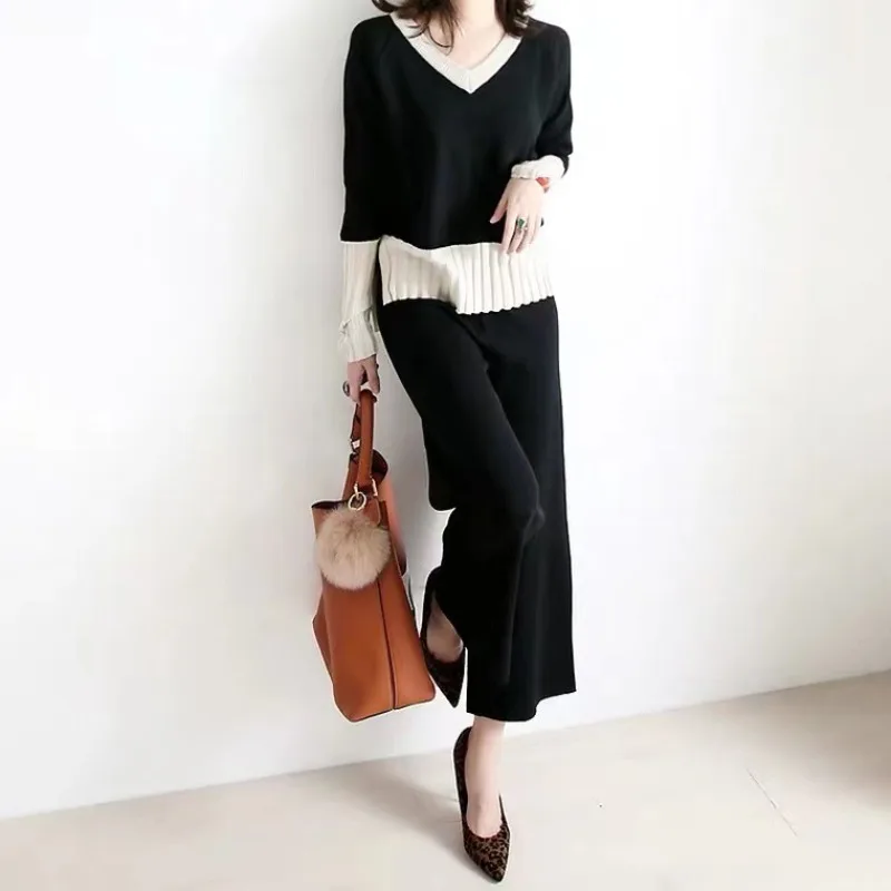 Women's Sweet Hot Girl Knitted Suit Long-Sleeved V-neck Sweater High Waist Skirt 2-Piece Set Female Clothes Autumn Fashion
Women's Sweet Hot Girl Knitted Suit Long-Sleeved V-neck Sweater High Waist Skirt 2-Piece Set Female Clothes Autumn Fashion