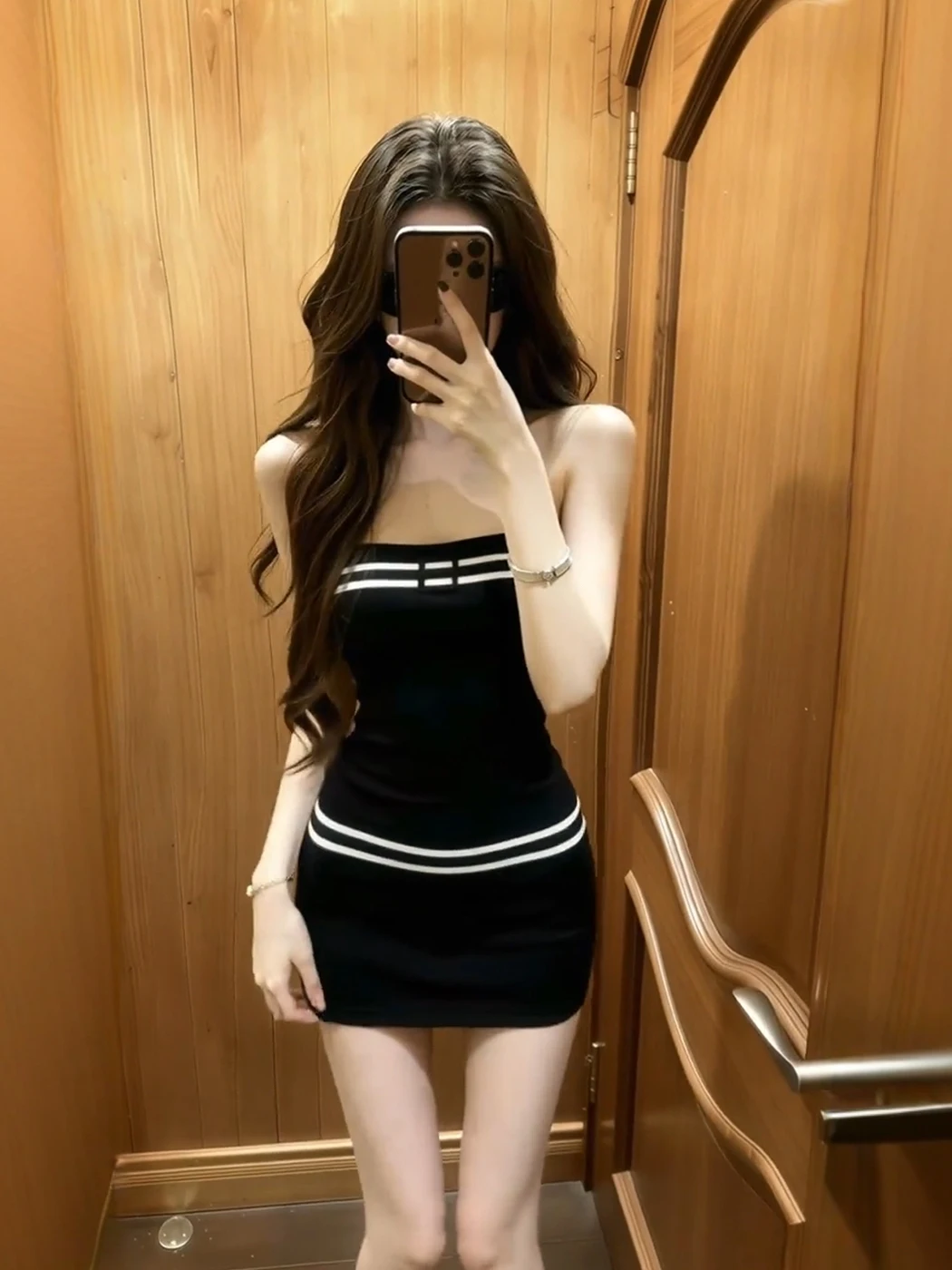 Spicy Girl Pure Desire Style Set Women's Summer New Color Block Striped Tube Top Skirt Two Piece Set High Waist Skirt
Spicy Girl Pure Desire Style Set Women's Summer New Color Block Striped Tube Top Skirt Two Piece Set High Waist Skirt