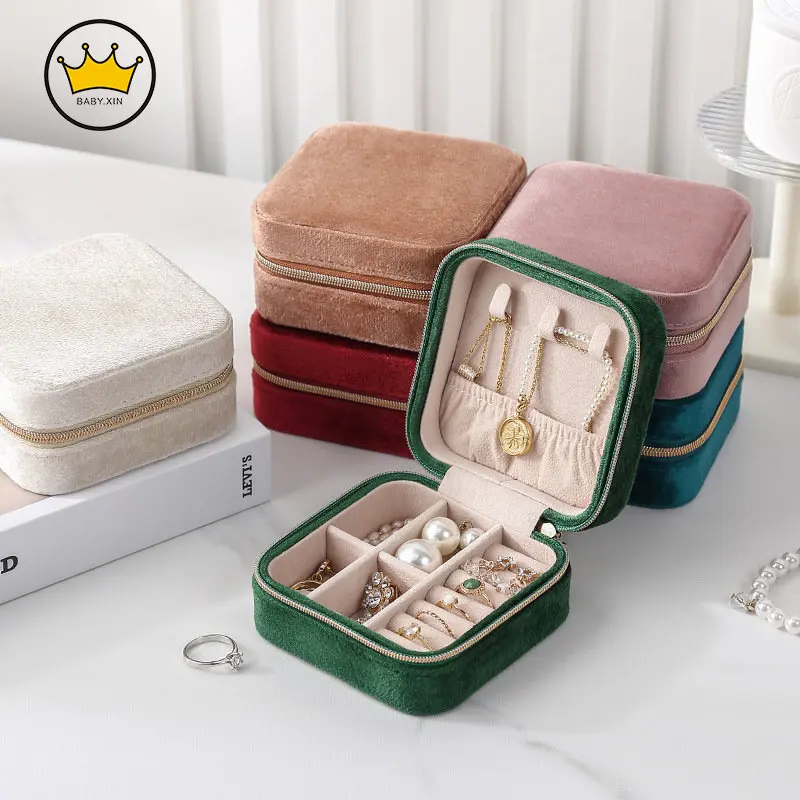 Flannel Jewelry Box Travel Portable Jewelry Storage Box Earrings Ring Necklace Jewelry Box Jewelry Organizer Box
Flannel Jewelry Box Travel Portable Jewelry Storage Box Earrings Ring Necklace Jewelry Box Jewelry Organizer Box