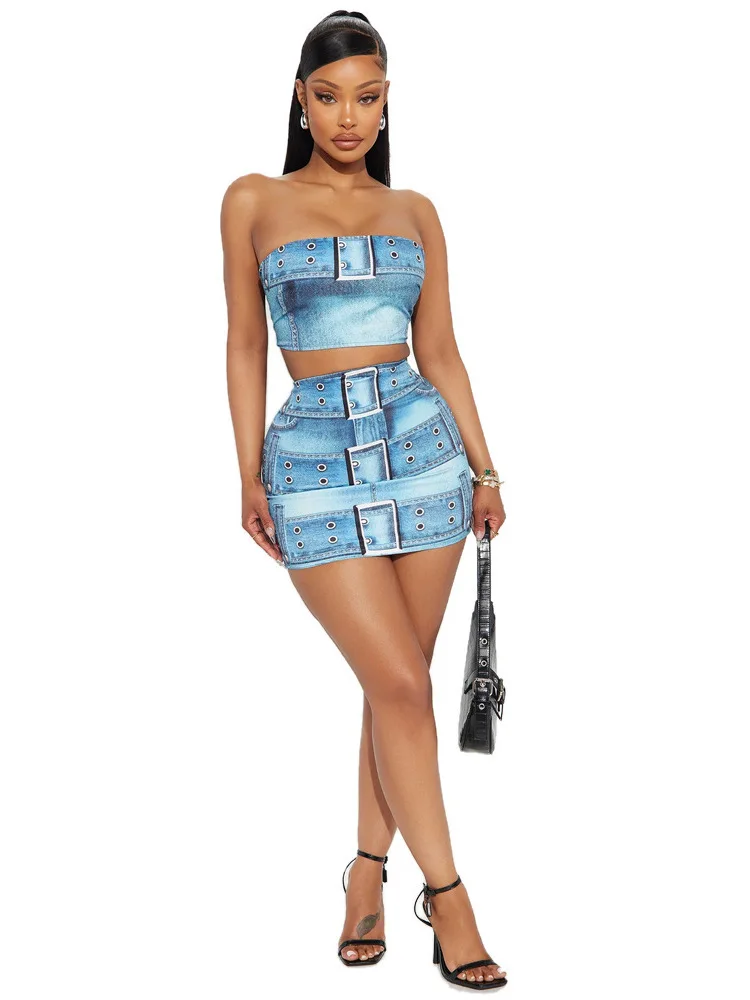 Digital Printed Sexy Slim Fit Two-Piece Set Women's Strapless Top Paired With Hip Hugging Short Style
Digital Printed Sexy Slim Fit Two-Piece Set Women's Strapless Top Paired With Hip Hugging Short Style