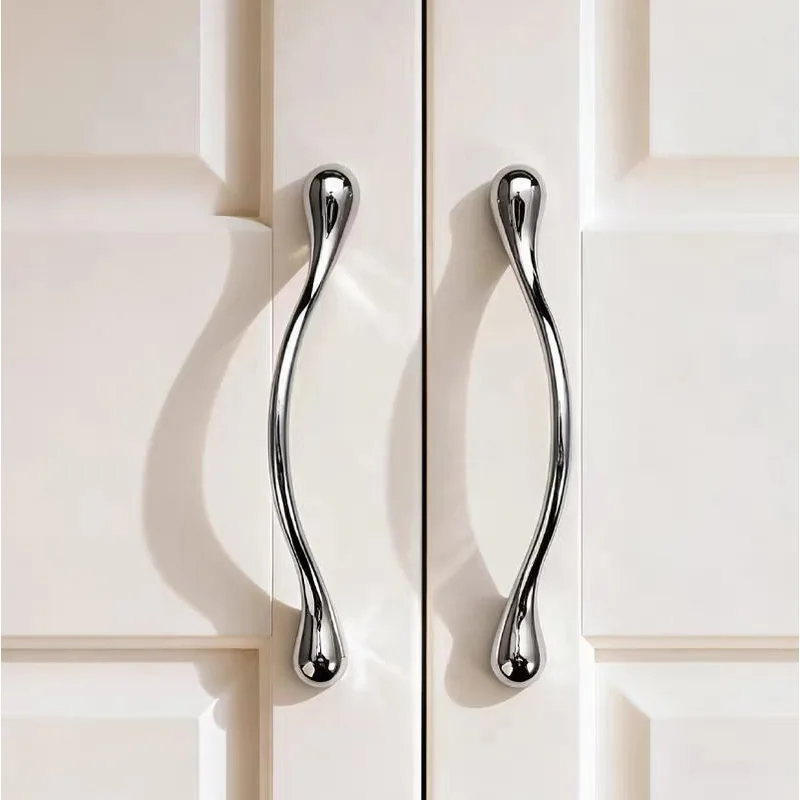 French Style Cabinet Pulls Bright Silver Creative Wave Shape Hardware for Cupboard Wardrobe Dresser Drawer Home Decor Upgrde
French Style Cabinet Pulls Bright Silver Creative Wave Shape Hardware for Cupboard Wardrobe Dresser Drawer Home Decor Upgrde
