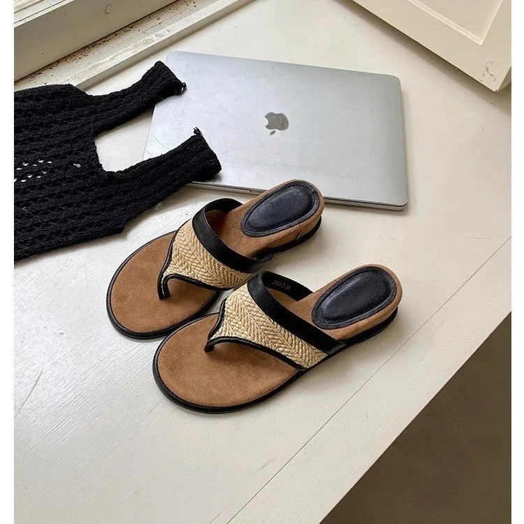 Women's designer wedge-heel flip-flops - summer outdoor wear, beach shoes, bohemian style sandals, gladiator shoes
Women's designer wedge-heel flip-flops - summer outdoor wear, beach shoes, bohemian style sandals, gladiator shoes