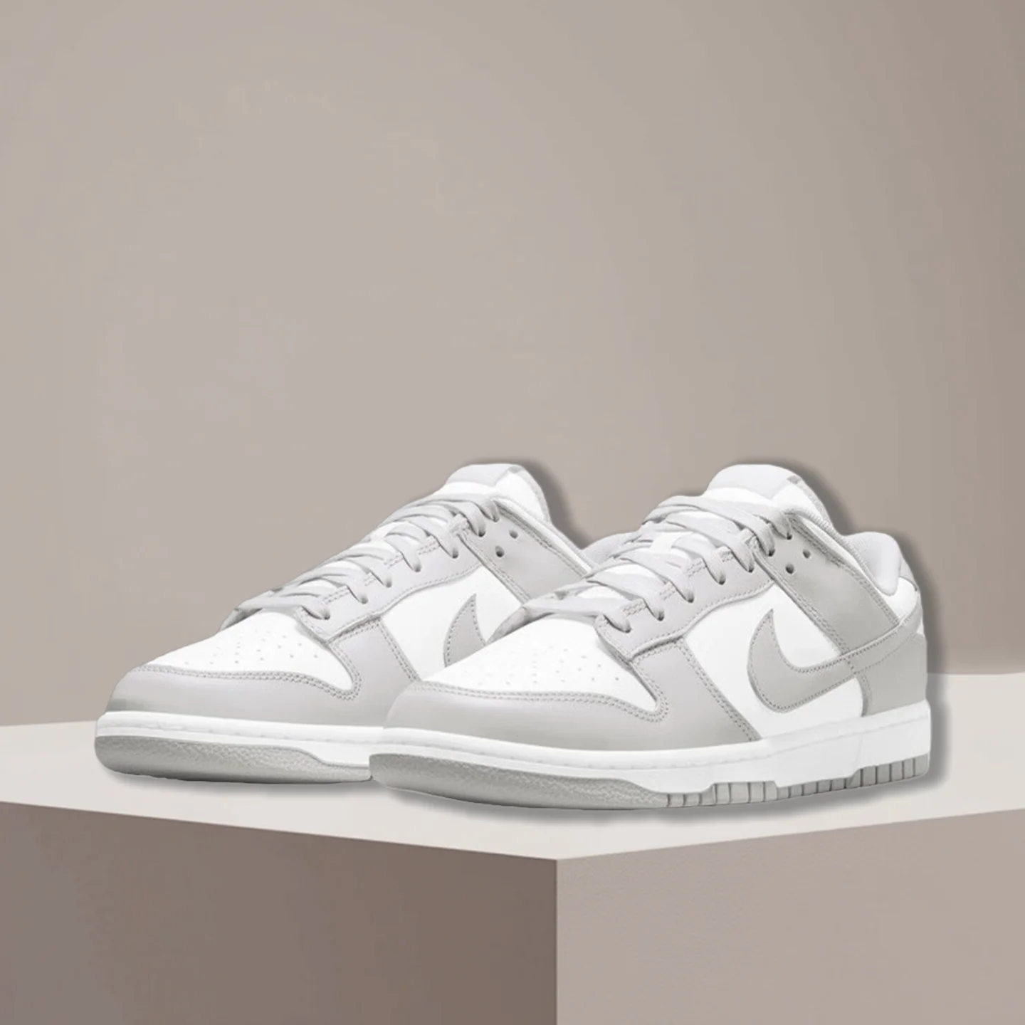 Nike Retro Casual Skate Shoes DUNK Cushioned Durable Athletic Shoes Gray/White DD1391-103
Nike Retro Casual Skate Shoes DUNK Cushioned Durable Athletic Shoes Gray/White DD1391-103