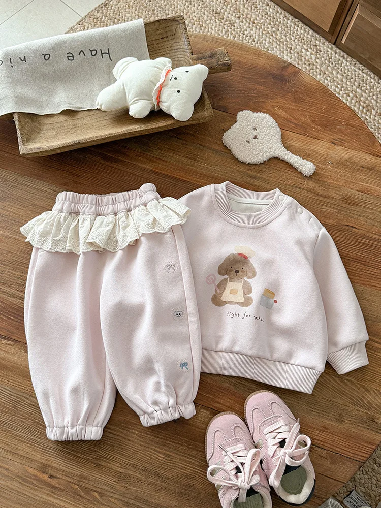 Girls' Sweatshirt Set for Autumn2025New Style Baby Girl Cartoon Top and Sweatpants Two-Piece Set for Children aClass
Girls' Sweatshirt Set for Autumn2025New Style Baby Girl Cartoon Top and Sweatpants Two-Piece Set for Children aClass