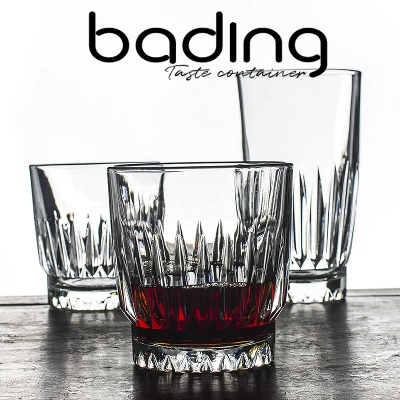 Lead-Free Glass Whiskey Cup for Ice Drinks Coffee Table Beverage Serving Cup Retro Style for Whiskey And Other Alcoholic Drinks
Lead-Free Glass Whiskey Cup for Ice Drinks Coffee Table Beverage Serving Cup Retro Style for Whiskey And Other Alcoholic Drinks