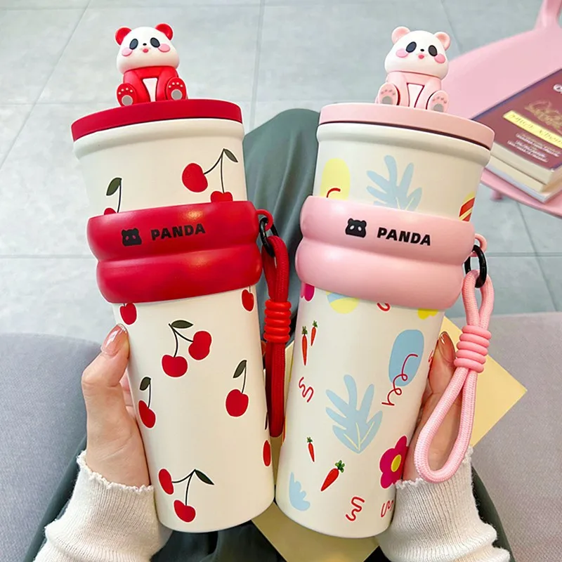 Cute doll mug high value coffee cup girl large capacity straw cup portable cartoon cold water cup
Cute doll mug high value coffee cup girl large capacity straw cup portable cartoon cold water cup