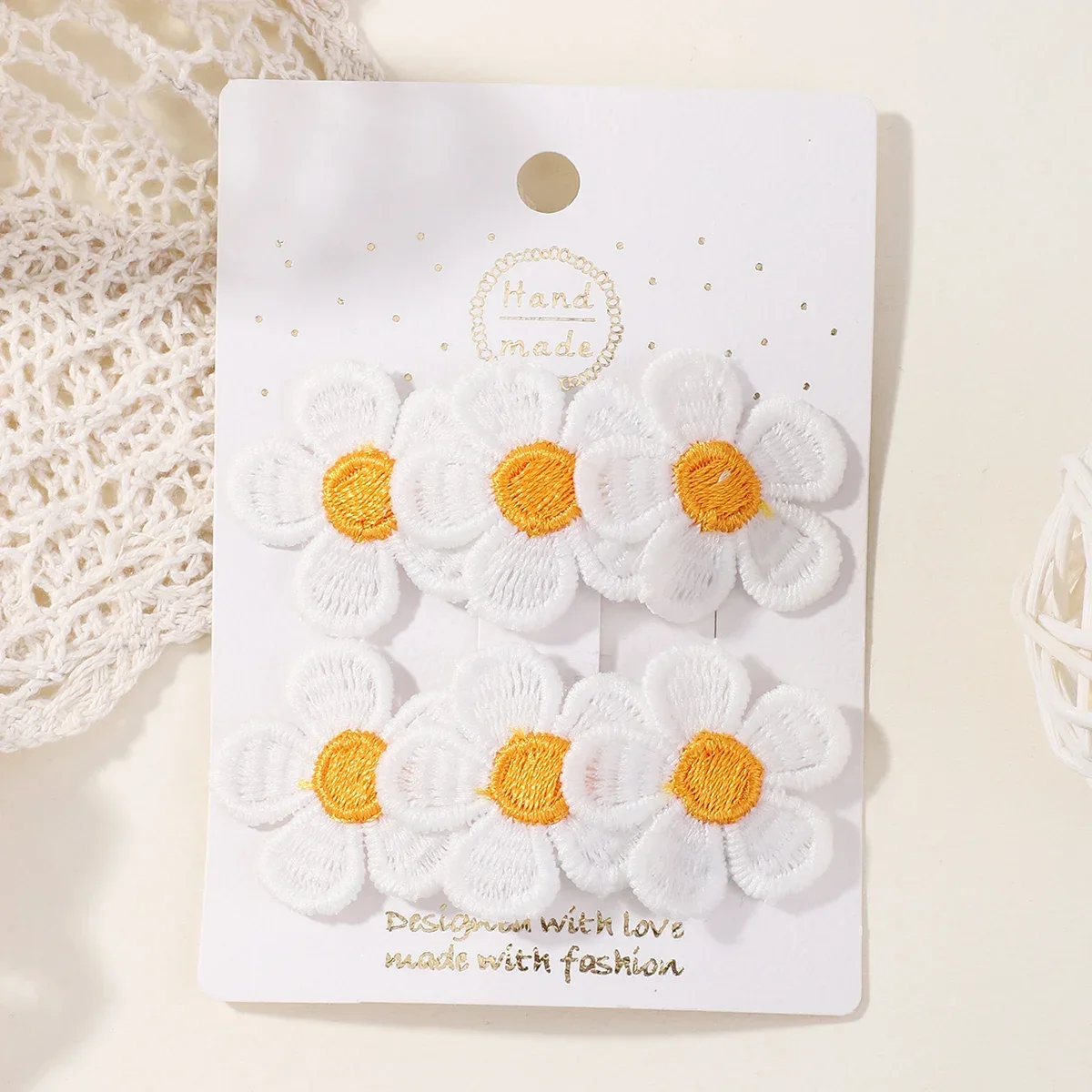 2Pcs/Lot Sweet Embroidery Flower Hair Clips for Kids Girls Snap Hairpins BB Clip Barrettes Headwear Hair Accessories Wholesale
2Pcs/Lot Sweet Embroidery Flower Hair Clips for Kids Girls Snap Hairpins BB Clip Barrettes Headwear Hair Accessories Wholesale