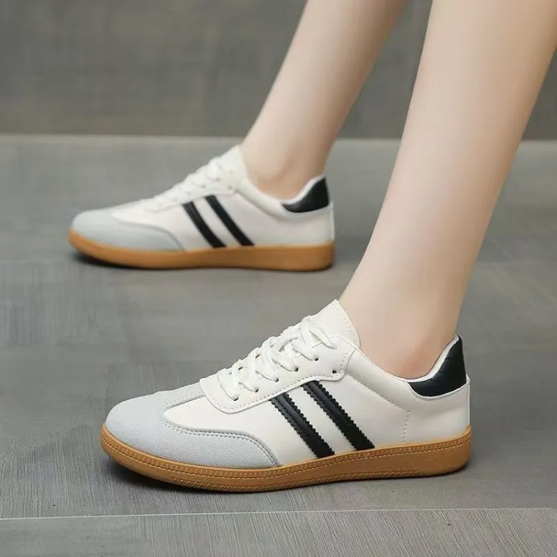 2026 Winter Women's White Platform Sneakers - Breathable Mesh Striped Casual Shoes Comfortable Flat Shoes
2026 Winter Women's White Platform Sneakers - Breathable Mesh Striped Casual Shoes Comfortable Flat Shoes