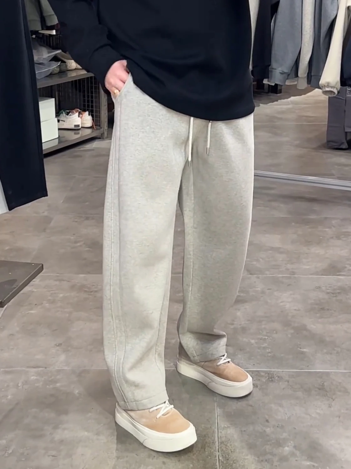 Men's Winter Thiened Fce Lined Casual Pants Loose Fit Straight Leg Spor Trousers Simple Sli All-Match Trousers
Men's Winter Thiened Fce Lined Casual Pants Loose Fit Straight Leg Spor Trousers Simple Sli All-Match Trousers