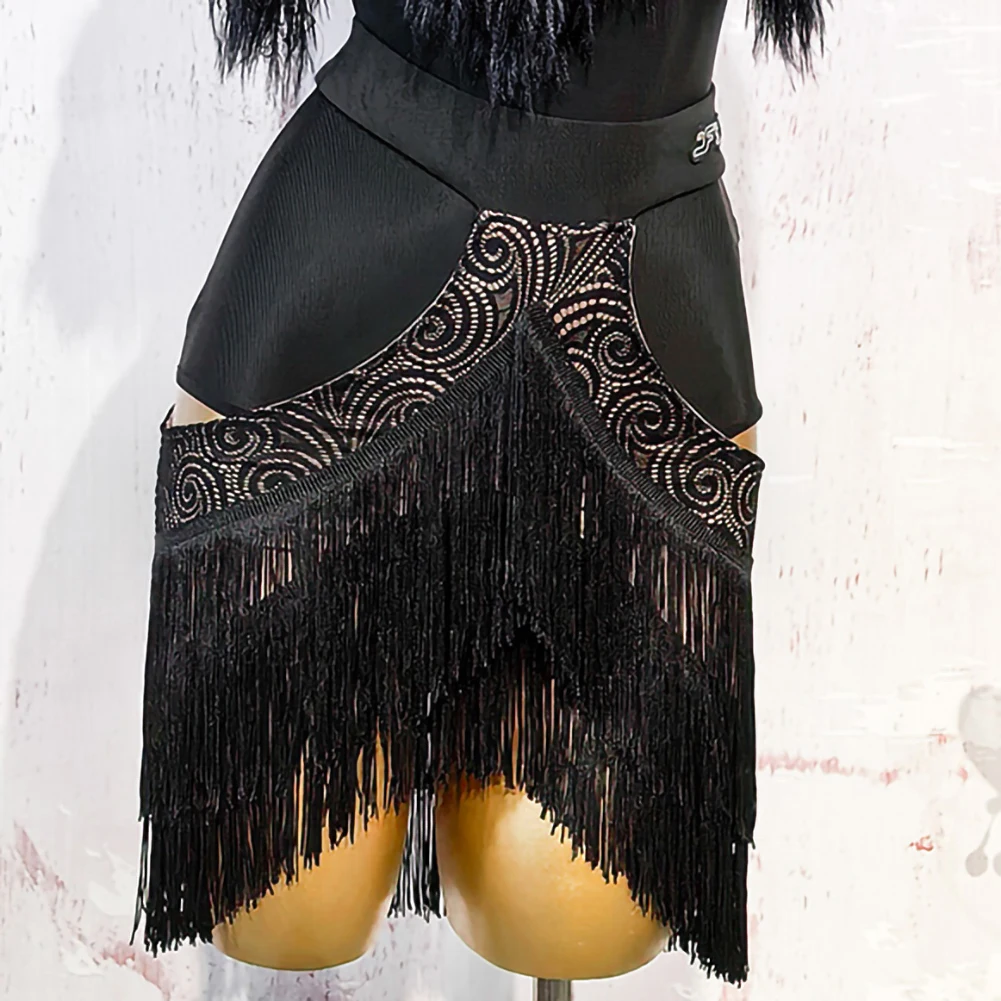 Юбка для латинских соревнований, юбка для самбы, полая женская новая кружевная румба с кисточками, черная сексуальная юбка для практики латинских танцев
Юбка для латинских соревнований, юбка для самбы, полая женская новая кружевная румба с кисточками, черная сексуальная юбка для практики латинских танцев