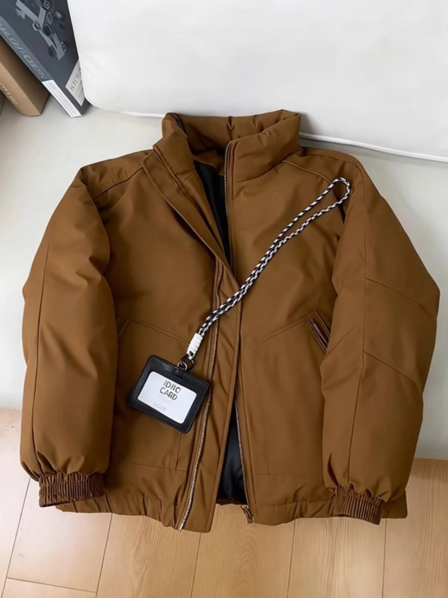 American Sle Pilot Jaet, пуховое хлопковое мужское зимнее пальто, теплая верхняя одежда с воротником-стойкой и застежкой-молнией на подкладке
American Sle Pilot Jaet, пуховое хлопковое мужское зимнее пальто, теплая верхняя одежда с воротником-стойкой и застежкой-молнией на подкладке