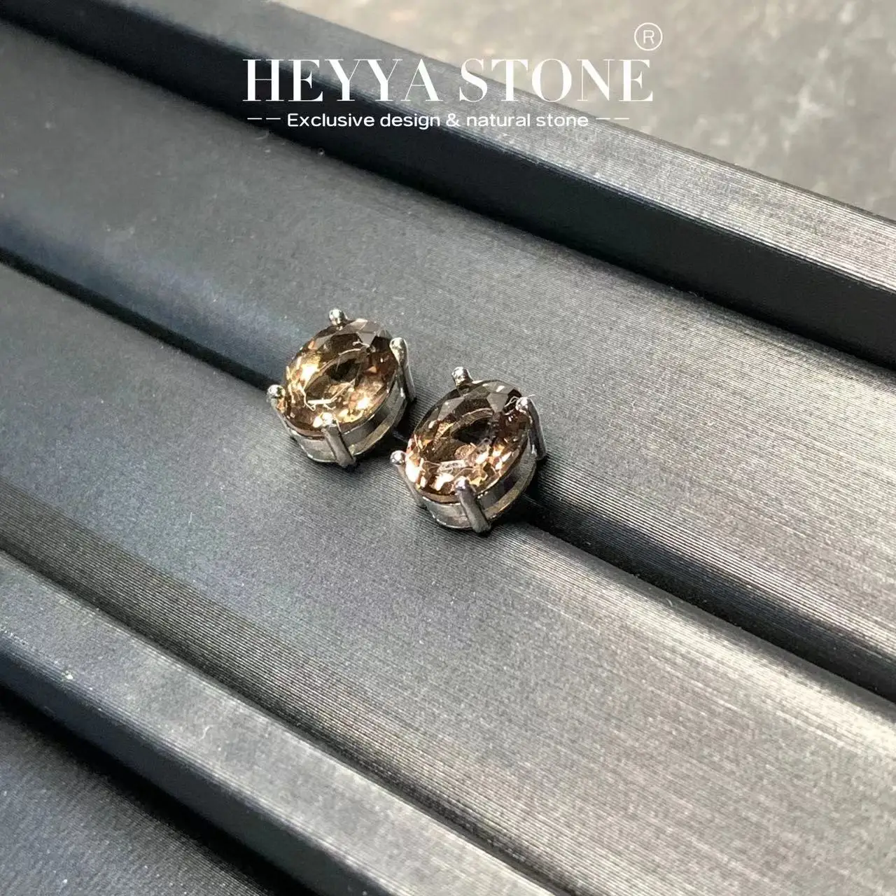 HEYYA STONE 7 мм овальные серьги-гвоздики из натурального дымчатого кварца для женщин, серебро 925 пробы, простые ювелирные изделия, драгоценный камень, классический стиль
HEYYA STONE 7 мм овальные серьги-гвоздики из натурального дымчатого кварца для женщин, серебро 925 пробы, простые ювелирные изделия, драгоценный камень, классический стиль