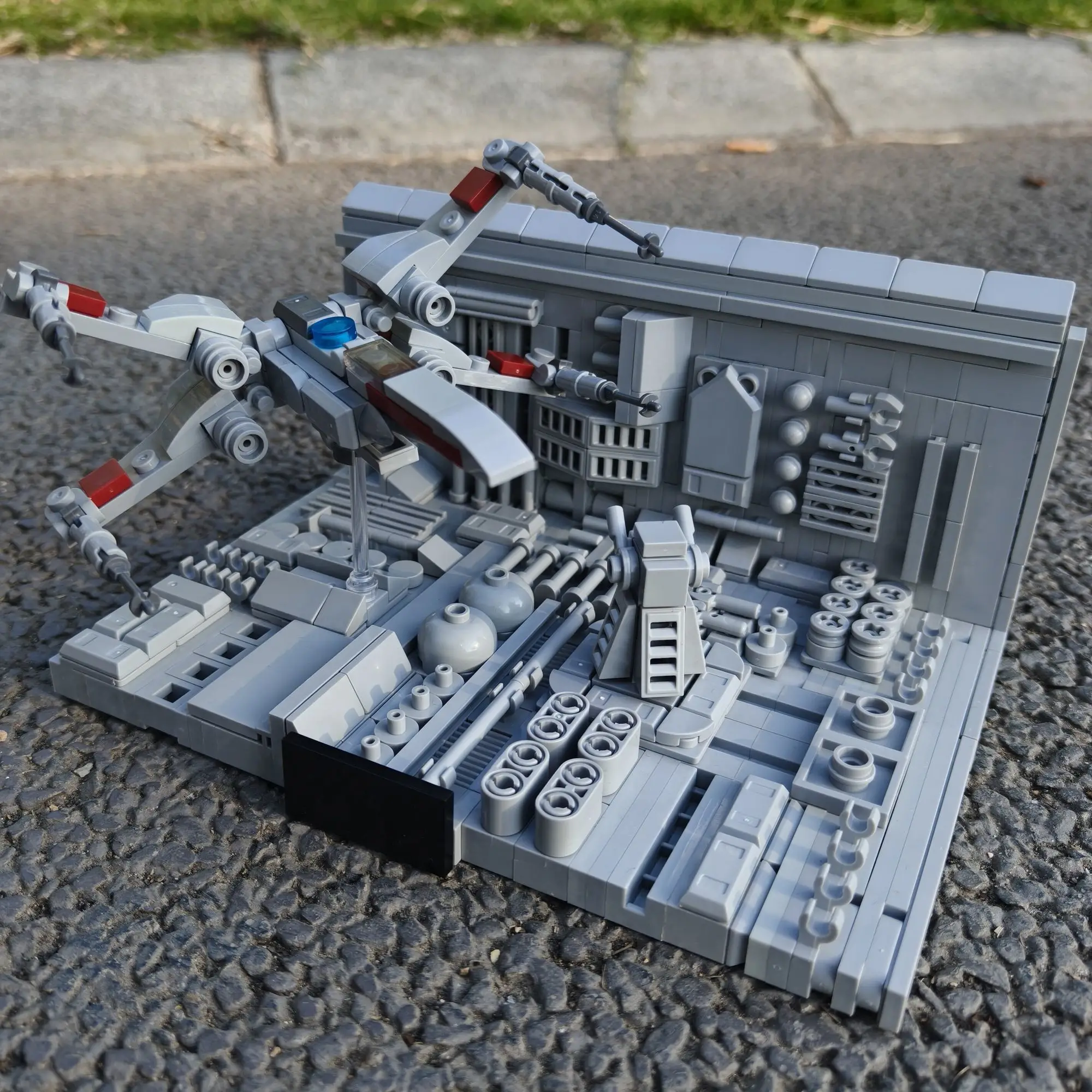 518PCS MOC building block creative works spacecraft base toy finished product size 17 * 11 * 12cm
518PCS MOC building block creative works spacecraft base toy finished product size 17 * 11 * 12cm