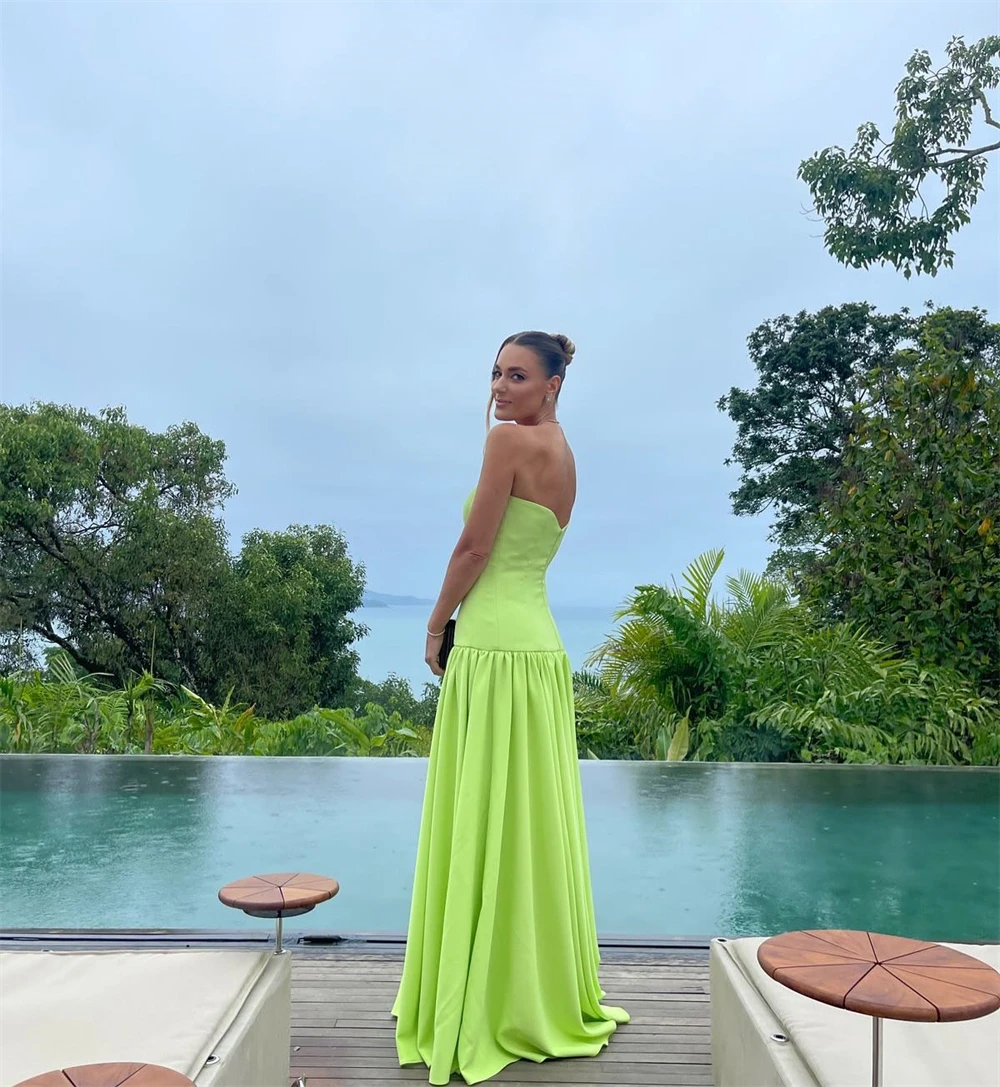 Customized Simple Green Satin Evening Dress Graceful Strapless Sleeveless Prom Dress Temperament Court Train Celebrity Gowns
Customized Simple Green Satin Evening Dress Graceful Strapless Sleeveless Prom Dress Temperament Court Train Celebrity Gowns