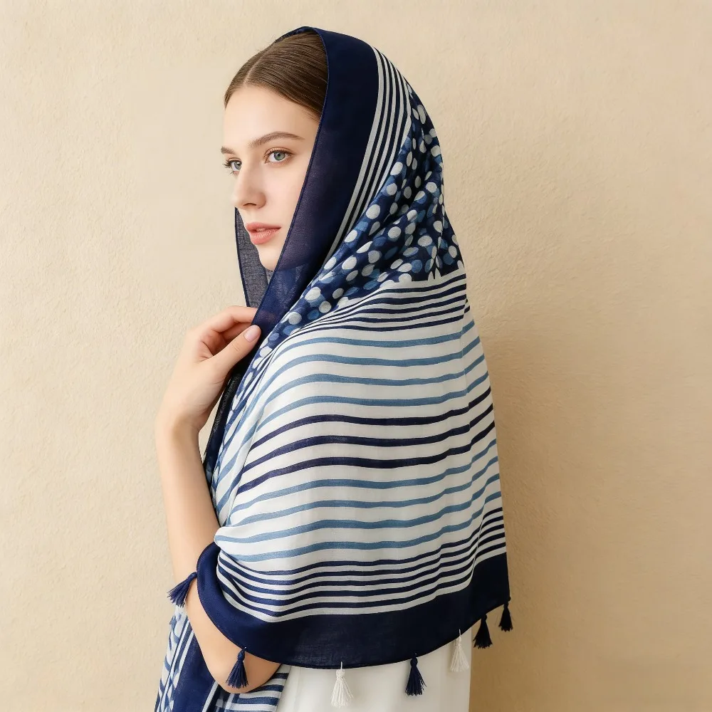 1Pc Baotou Scarf Women's Silk Scarf Ethnic Style Blue and White Blue and White Porcelain Polka Dot Bali Yarn Fringed Shawl
1Pc Baotou Scarf Women's Silk Scarf Ethnic Style Blue and White Blue and White Porcelain Polka Dot Bali Yarn Fringed Shawl
