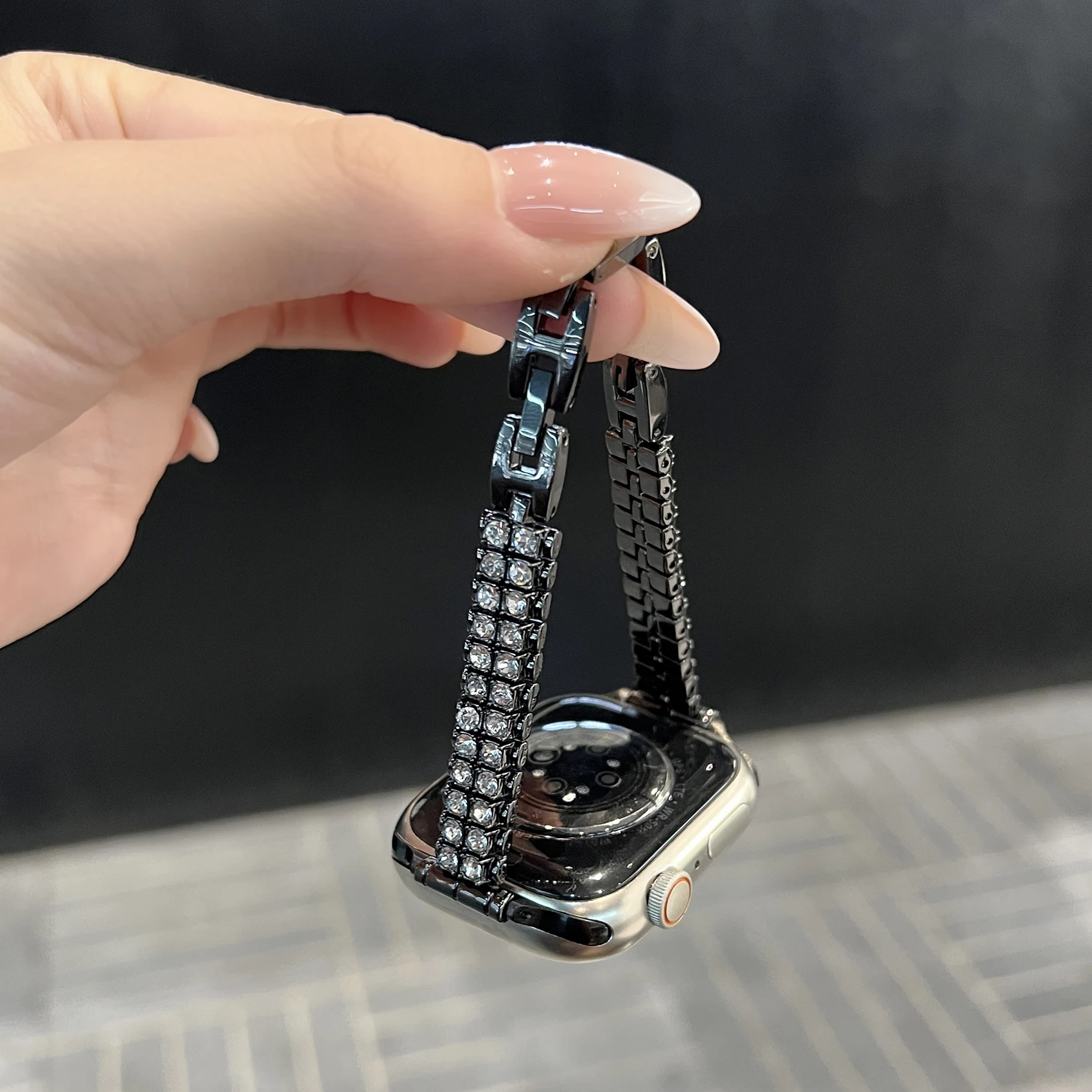 Double row diamond chain strap for Apple Watch 45mm 49mm S10 ultra 46mm 42mm 40mm Luxury Fashion strap for iwatch 987654SE
Double row diamond chain strap for Apple Watch 45mm 49mm S10 ultra 46mm 42mm 40mm Luxury Fashion strap for iwatch 987654SE