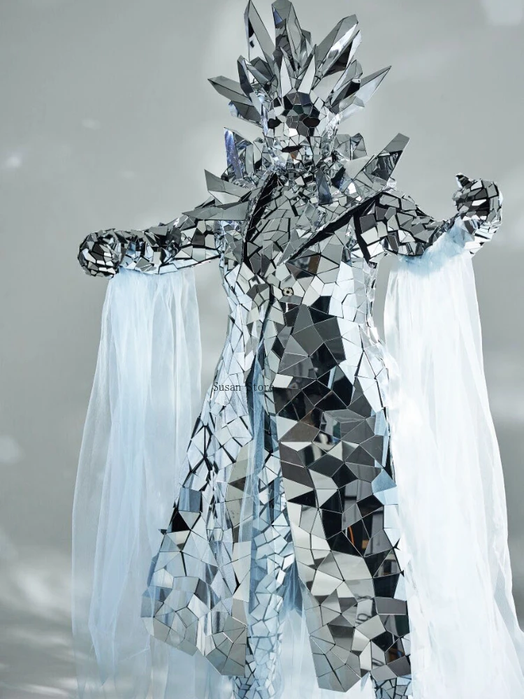 Silver Mirror Ice Queen Costume Carnival Halloween and Christmas Suit Nightclub Party Stage Performance Women Cosplay Clothing
Silver Mirror Ice Queen Costume Carnival Halloween and Christmas Suit Nightclub Party Stage Performance Women Cosplay Clothing