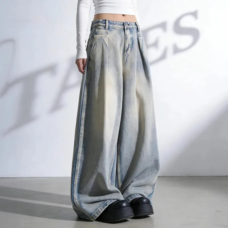 Новые мужские джинсы в американском стиле, состаренные, с эффектом потертости, свободного кроя, винтажные, шикарные, с высокой талией, повседневные, широкие штанины из денима
Новые мужские джинсы в американском стиле, состаренные, с эффектом потертости, свободного кроя, винтажные, шикарные, с высокой талией, повседневные, широкие штанины из денима