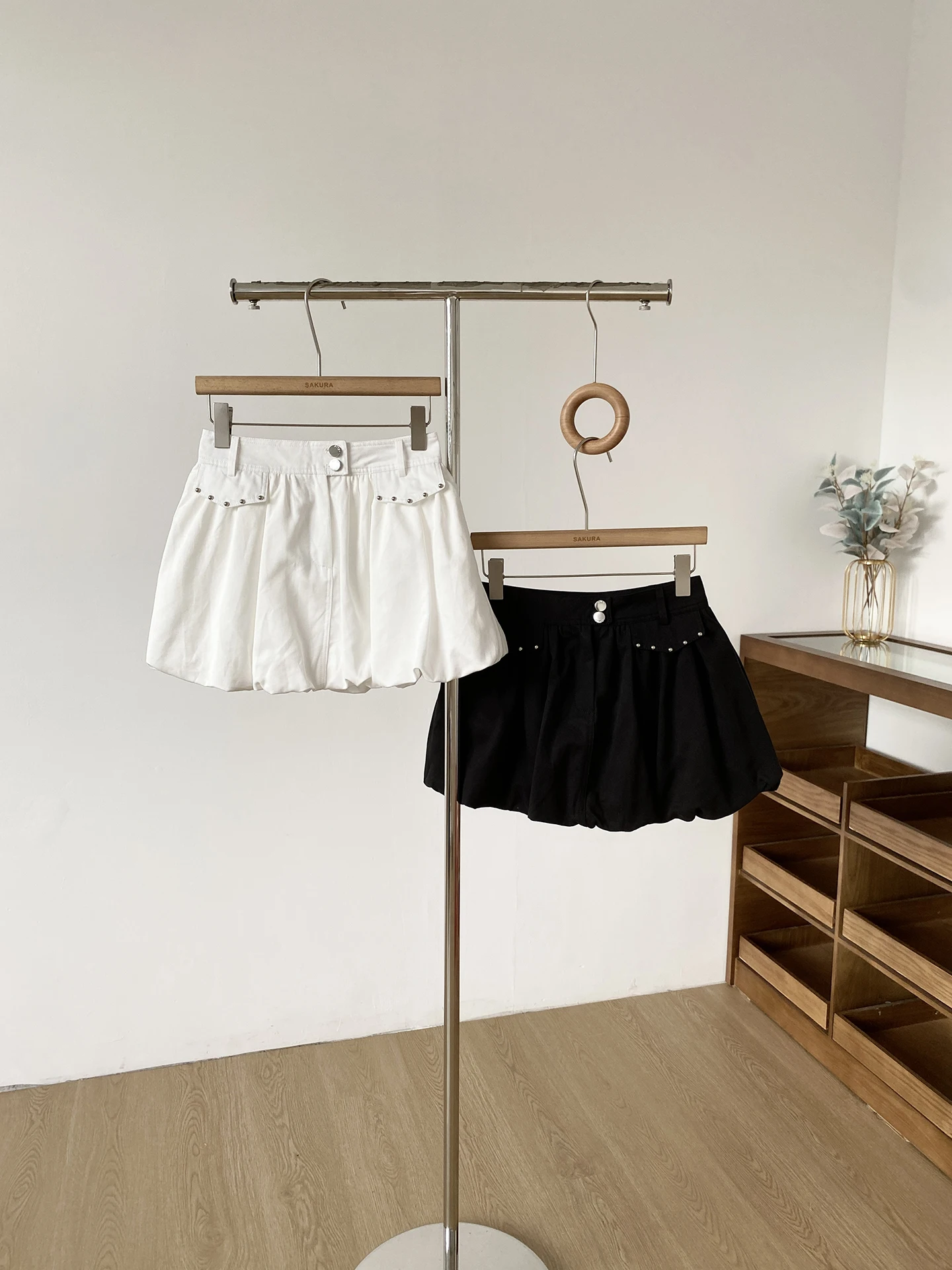 White High Waist Flower Bud Short A-Line Skirt Women's Summer Loose Puffy Half-length Skirts Polyester Fiber High Waist
White High Waist Flower Bud Short A-Line Skirt Women's Summer Loose Puffy Half-length Skirts Polyester Fiber High Waist