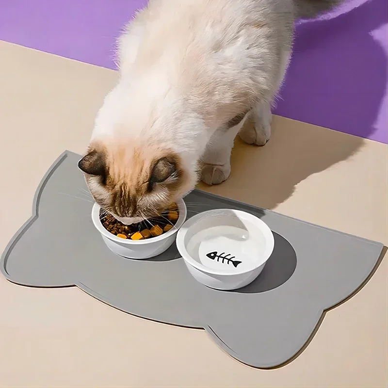 Pet silicone food mat waterproof, anti-slip, dirty, washable and easy to clean, universal tableware mat for cats and dogs.
Pet silicone food mat waterproof, anti-slip, dirty, washable and easy to clean, universal tableware mat for cats and dogs.