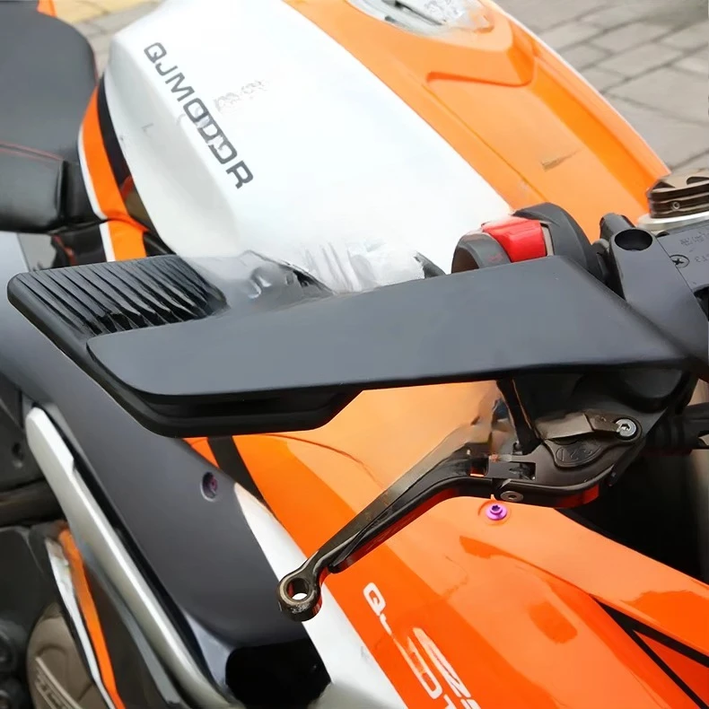 Numerical control aluminum wide-angle rearview mirror New design Motorcycle modified side mirror
Numerical control aluminum wide-angle rearview mirror New design Motorcycle modified side mirror